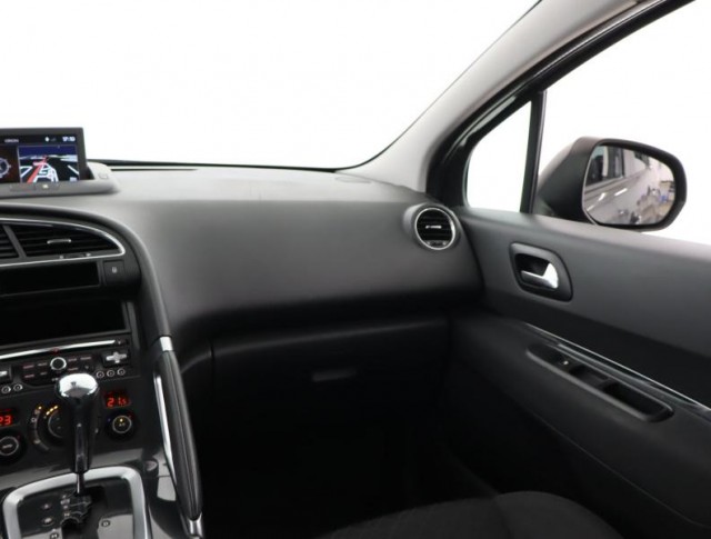 Peugeot 3008  1.6 BlueHDi Acces