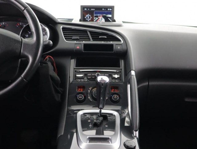 Peugeot 3008  1.6 BlueHDi Acces