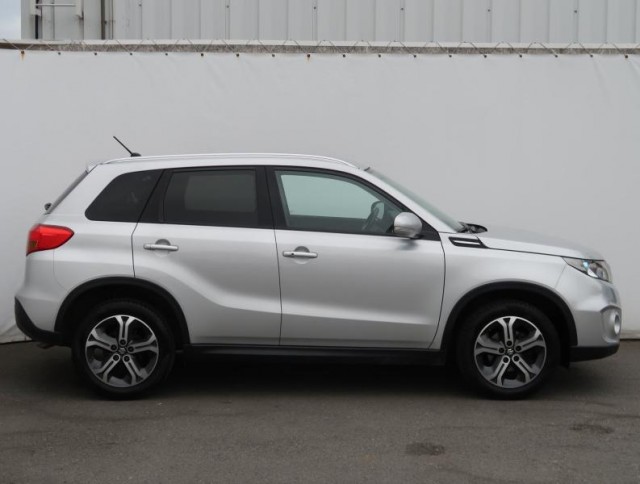 Suzuki Vitara  1.6 VVT Elegance