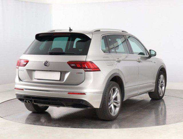 Volkswagen Tiguan  2.0 TDI R-Line