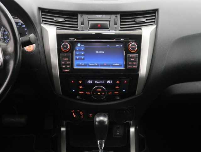 Nissan Navara  2.3 dCi 