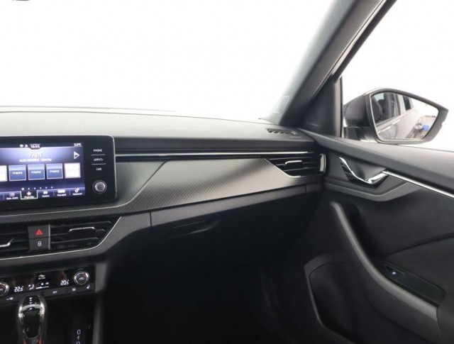 Škoda Kamiq  1.0 TSI Monte Carlo