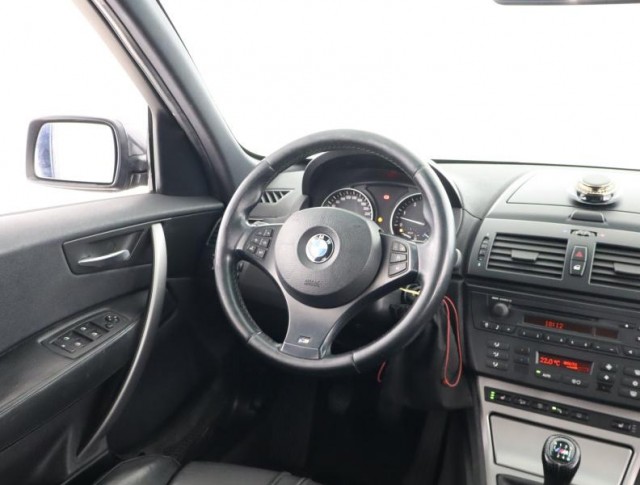 BMW X3  3.0d M Paket