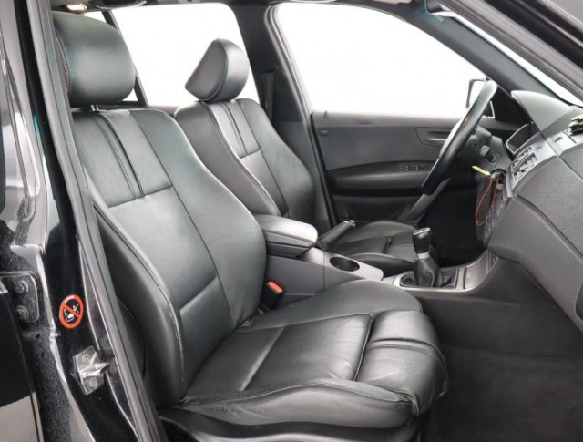 BMW X3  3.0d M Paket