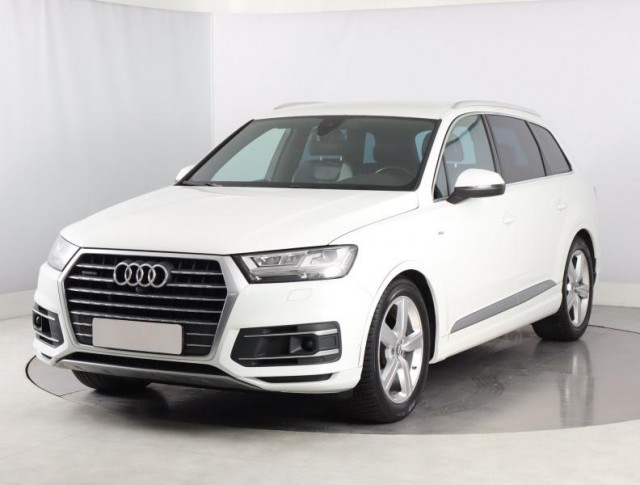 Audi Q7  3.0 TDI S-Line