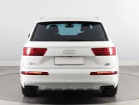 Audi Q7  3.0 TDI S-Line