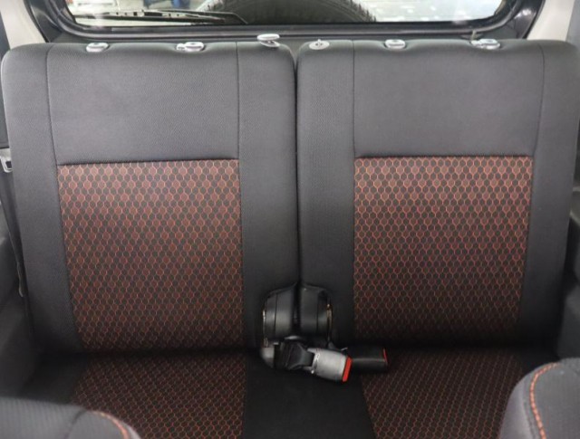 Suzuki Jimny  1.3 16V JLX