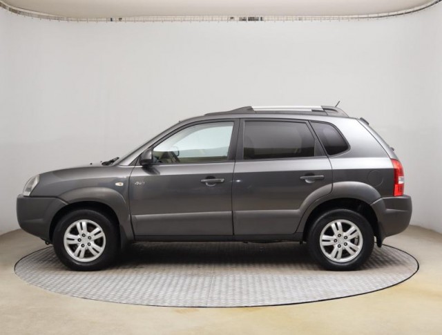 Hyundai Tucson  2.0 i 