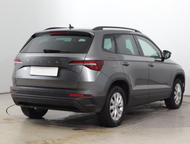 Škoda Karoq  1.5 TSI Fresh