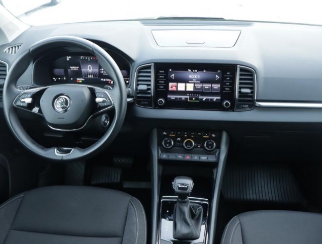 Škoda Karoq  1.5 TSI Fresh
