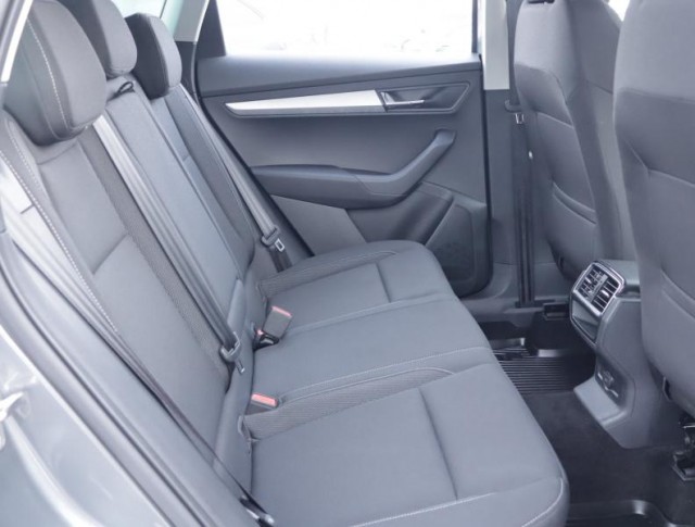 Škoda Karoq  1.5 TSI Fresh