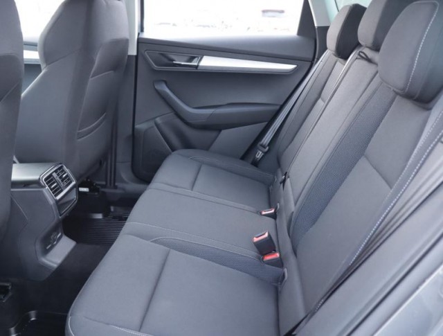 Škoda Karoq  1.5 TSI Fresh