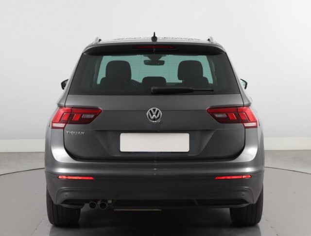 Volkswagen Tiguan  2.0 TDI 