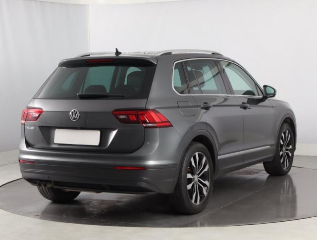 Volkswagen Tiguan  2.0 TDI 