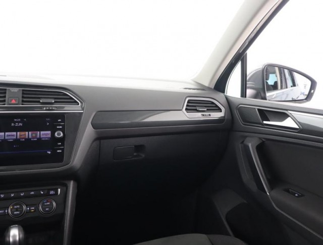 Volkswagen Tiguan  2.0 TDI 