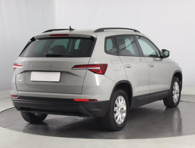 Škoda Karoq  1.5 TSI Fresh