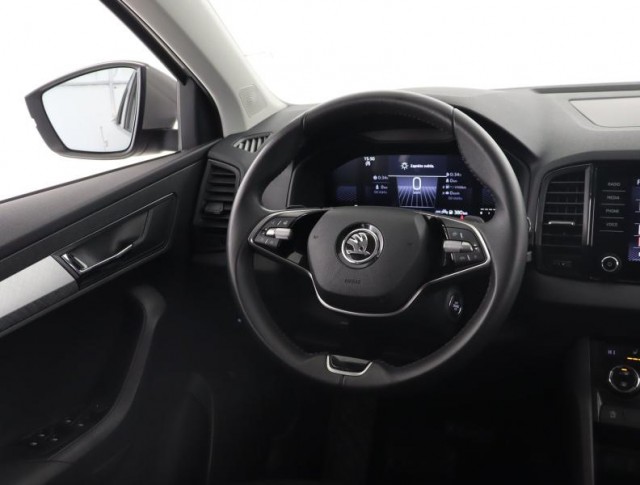 Škoda Karoq  1.5 TSI Fresh