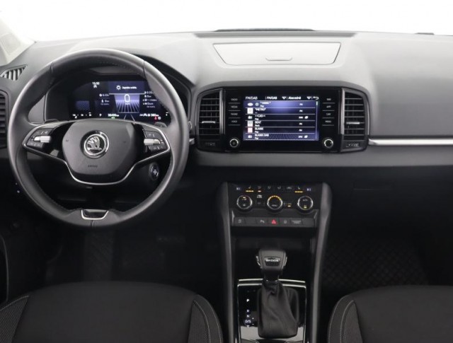 Škoda Karoq  1.5 TSI Fresh