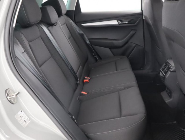 Škoda Karoq  1.5 TSI Fresh