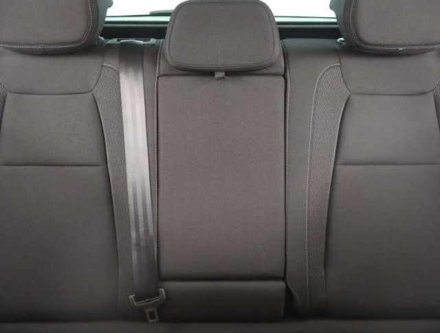 Škoda Karoq  1.5 TSI Fresh