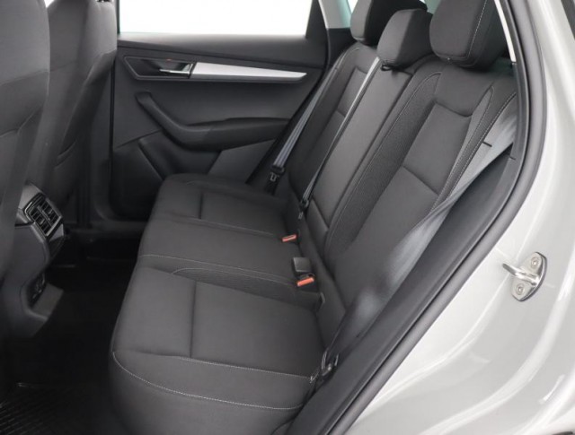 Škoda Karoq  1.5 TSI Fresh