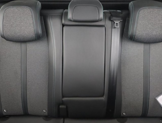 Peugeot 3008  1.5 BlueHDi Allure Business