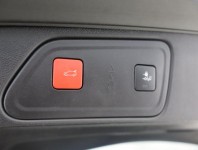 Peugeot 3008  1.5 BlueHDi Allure Business