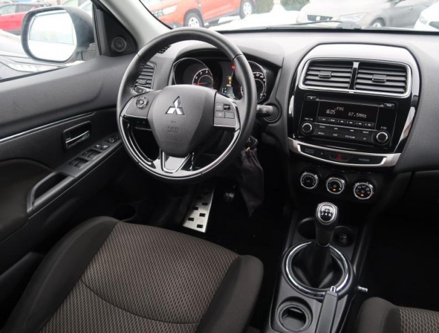 Mitsubishi ASX  1.6 MIVEC 