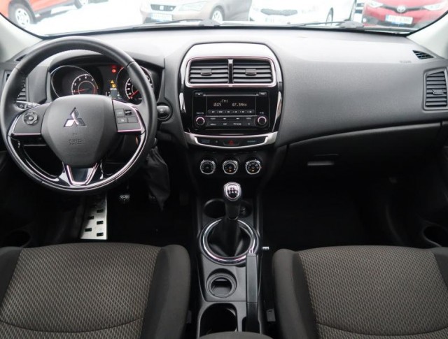 Mitsubishi ASX  1.6 MIVEC 