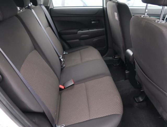 Mitsubishi ASX  1.6 MIVEC 