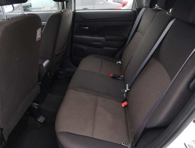 Mitsubishi ASX  1.6 MIVEC 