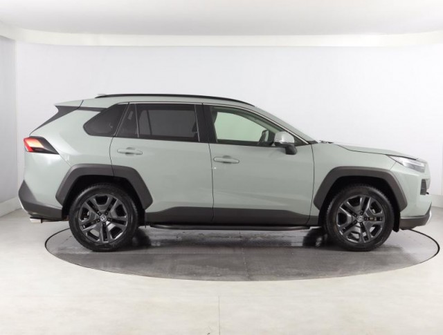 Toyota RAV 4  2.5 Hybrid Adventure