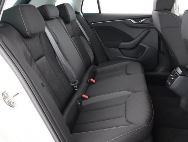 Škoda Kamiq  1.0 TSI 