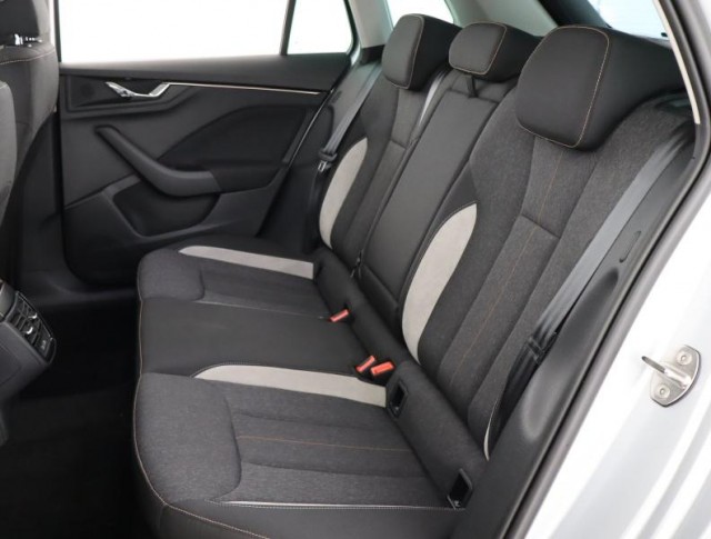 Škoda Kamiq  1.5 TSI Top Selection