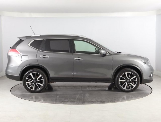 Nissan X-Trail  2.0 dCi 