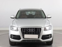 Audi Q5  3.2 FSI 