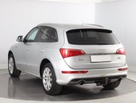 Audi Q5  3.2 FSI 