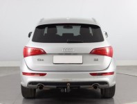 Audi Q5  3.2 FSI 