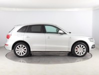 Audi Q5  3.2 FSI 