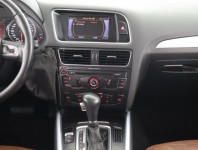 Audi Q5  3.2 FSI 