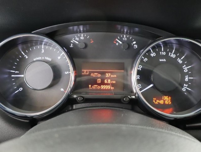 Peugeot 3008  2.0 HDi 