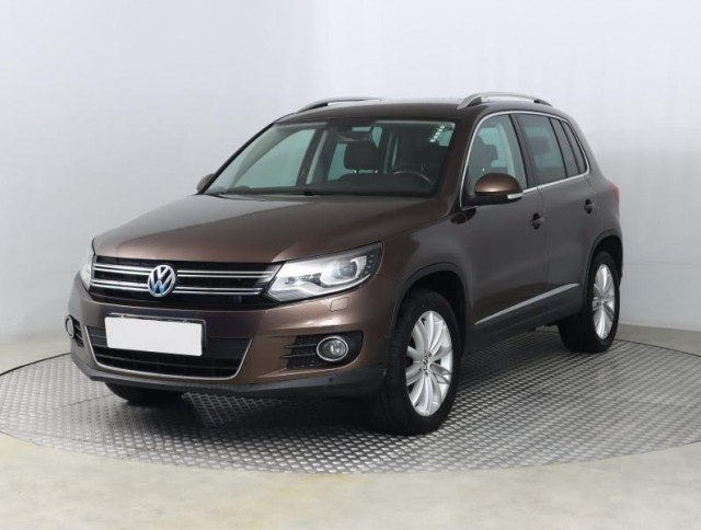 Volkswagen Tiguan  2.0 TDI Sport