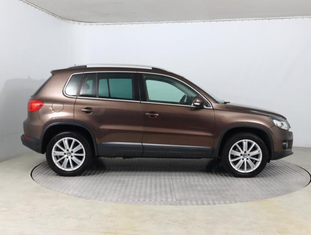 Volkswagen Tiguan  2.0 TDI Sport