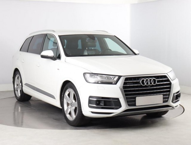 Audi Q7  3.0 TDI S-Line