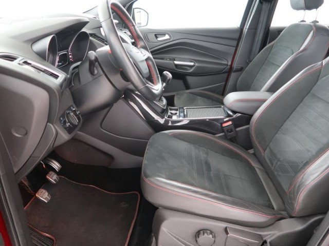 Ford Kuga  1.5 EcoBoost ST-Line