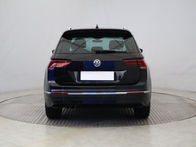 Volkswagen Tiguan  1.4 TSI R-Line