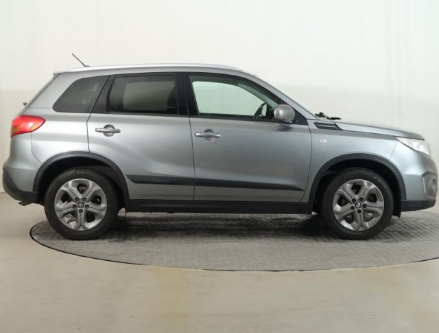 Suzuki Vitara  1.6 VVT Premium