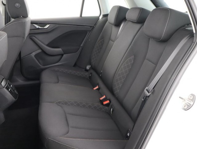 Škoda Kamiq  1.0 TSI Style