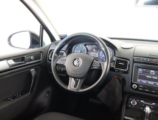 Volkswagen Touareg  3.0 TDI 