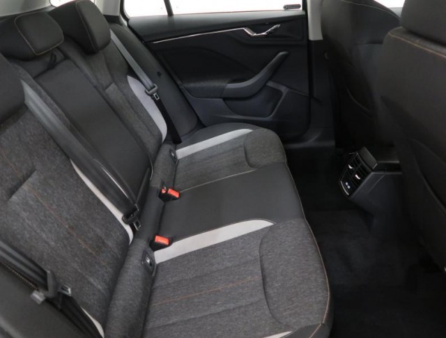 Škoda Kamiq  1.0 TSI Style